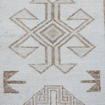 Z176 Handwoven Vintage Rug 2'11 x 11’11