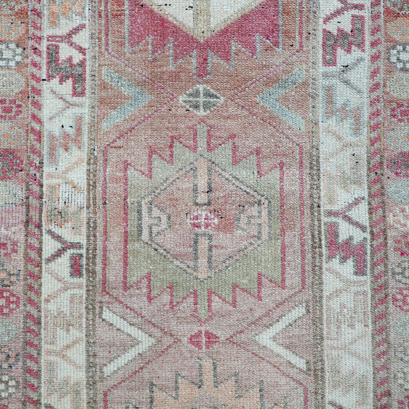 Z178 Handwoven Vintage Rug 2'9 x 13’9