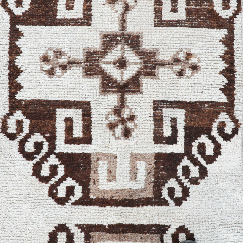 Z179 Handwoven Vintage Rug 2'10 x 10’7