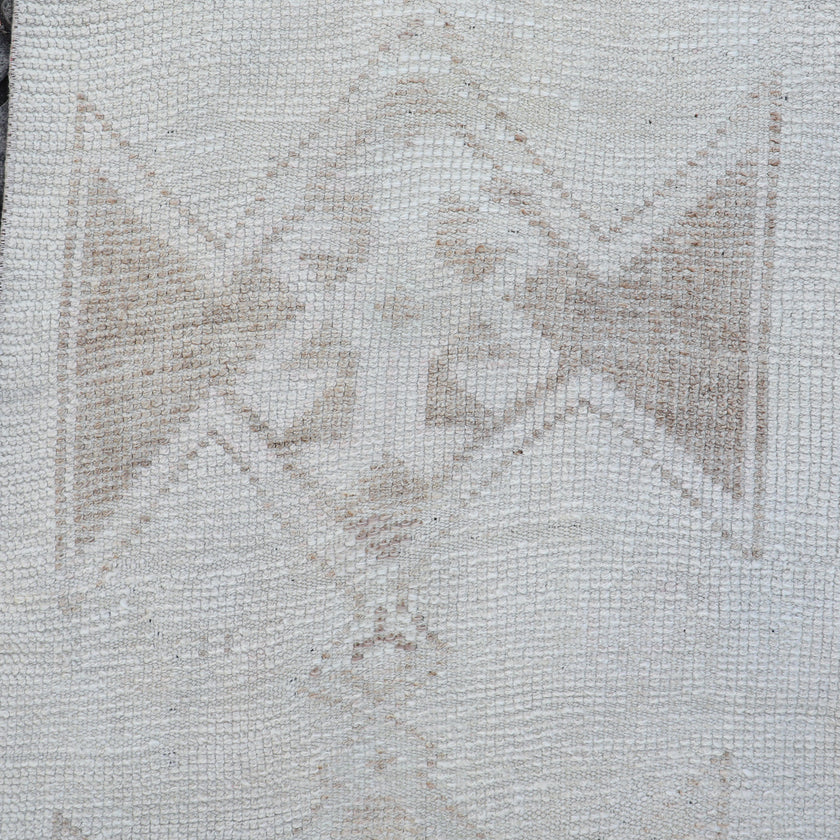 Z180 Handwoven Vintage Rug 2'4x11’2