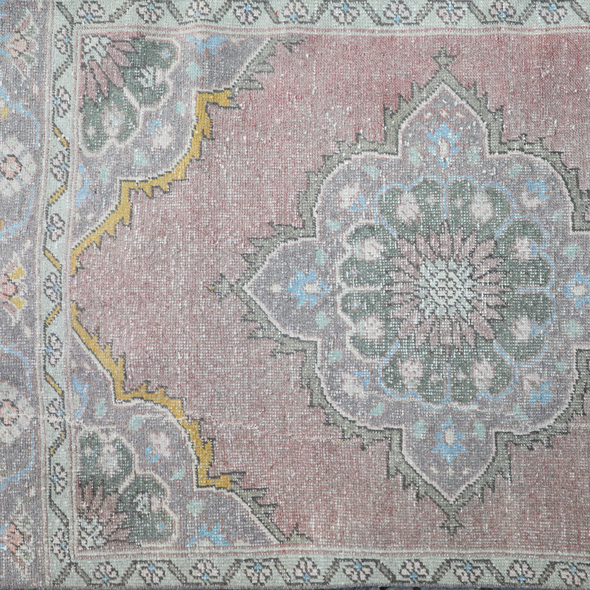 Z84 Handwoven Vintage Rug 3'2 x 12’11