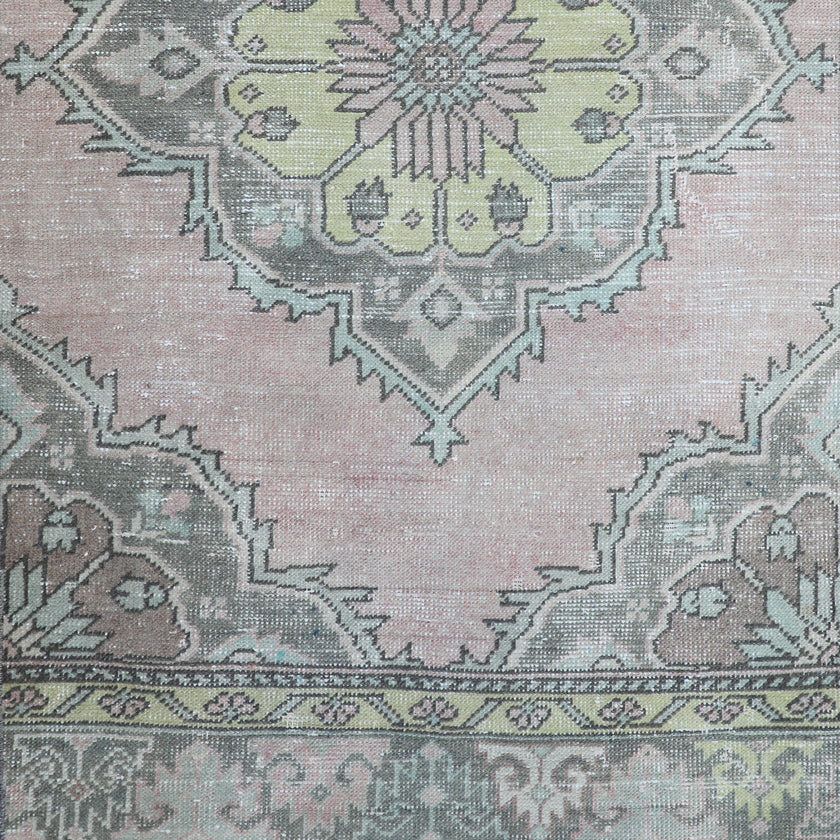 Z189 Handwoven Vintage Rug 2'11 x 10’8