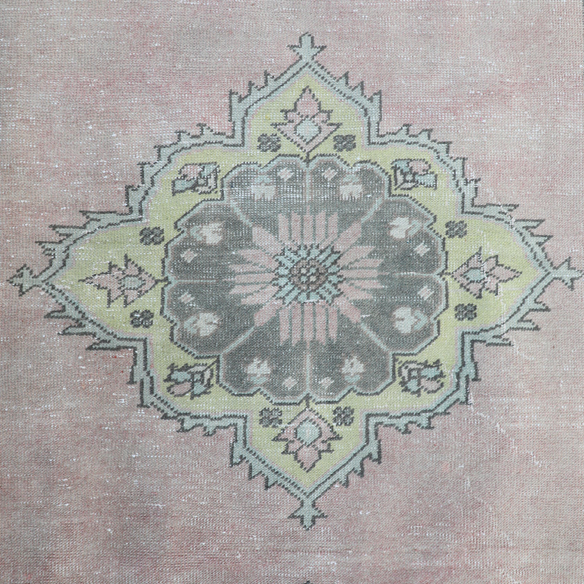 Z189 Handwoven Vintage Rug 2'11 x 10’8