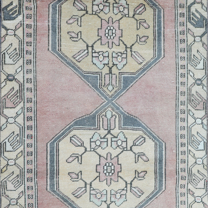 Z190 Handwoven Vintage Rug 2'10 x 9’3