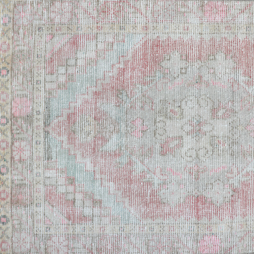 Z196 Handwoven Vintage Rug 2'10 x 9’10