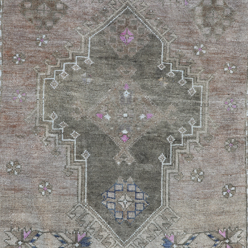 Z201 Handwoven Vintage Rug 3'2 x 12’3