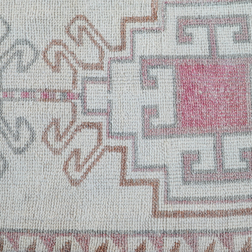 Z206 Handwoven Vintage Rug 3'2x14’3