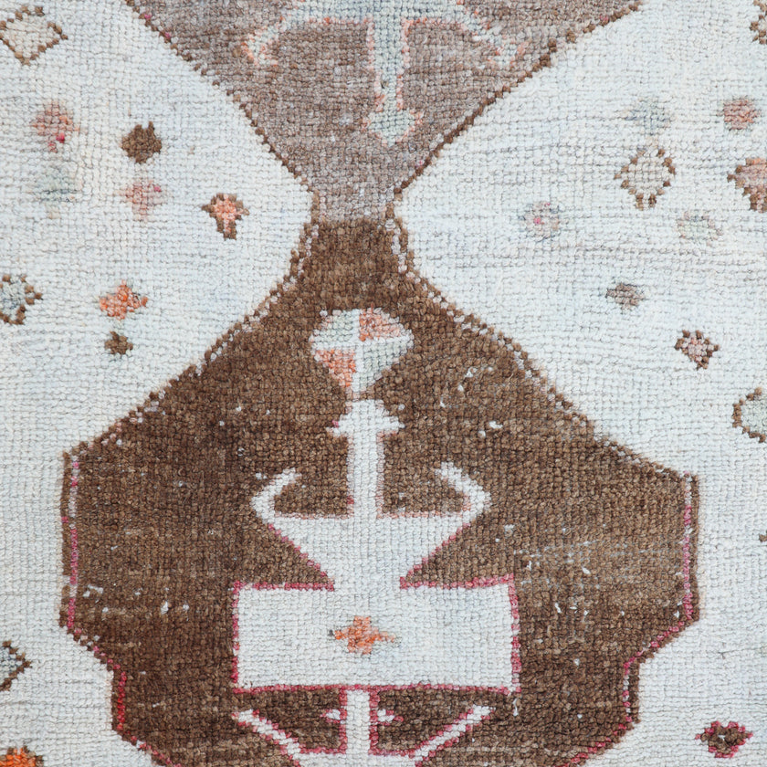 Z210 Handwoven Vintage Rug 2'10 x 11’11
