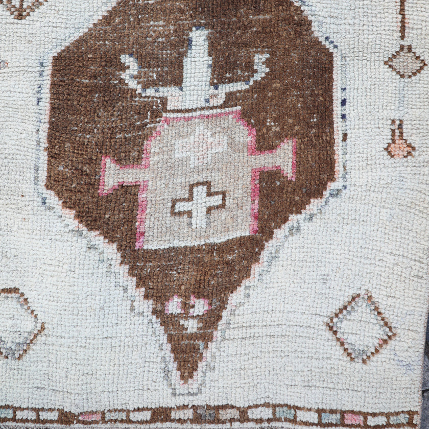 Z210 Handwoven Vintage Rug 2'10 x 11’11