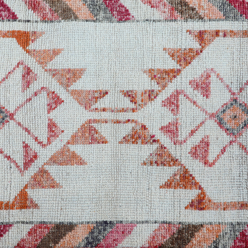 Z211 Handwoven Vintage Rug 3’2 x 12'3