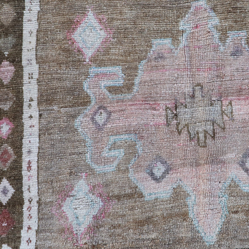 Z230 Handwoven Vintage Rug 4'5x5’9