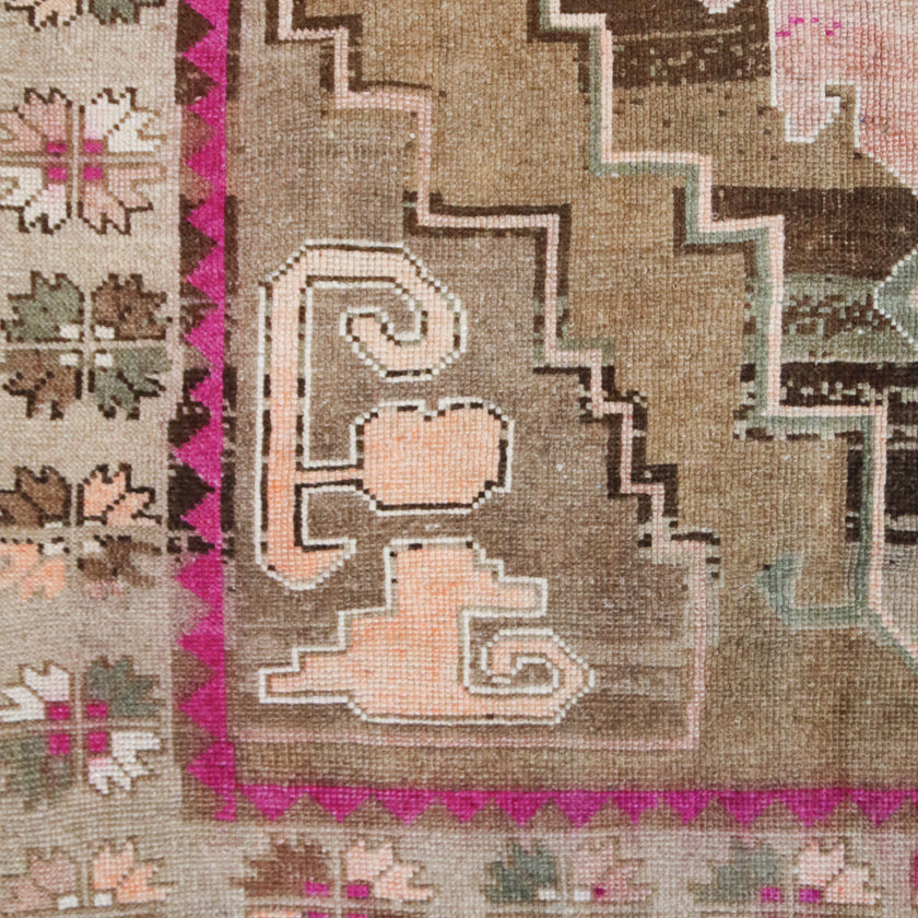 Z231 Handwoven Vintage Rug 5'10x11’11
