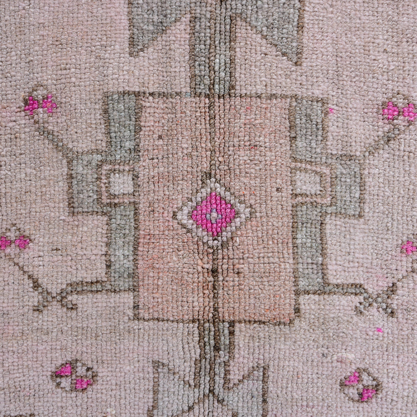 Z239 Handwoven Vintage Rug 4'5 x 10