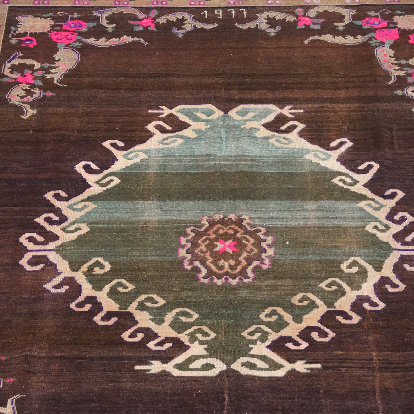 Z242 Handwoven Vintage Rug 7’2 x 9’1