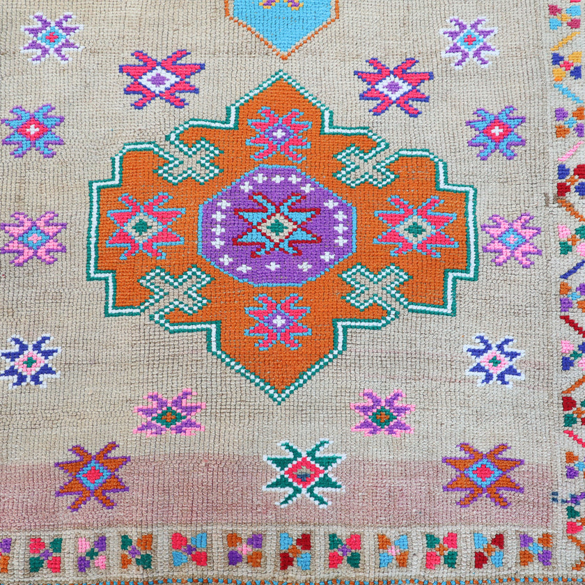 Z243 Handwoven Vintage Rug 3'4 x 10’10