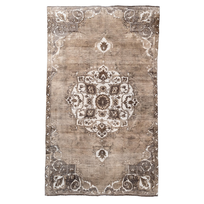 Z249 Handwoven Vintage Rug 5’8 x 9’3
