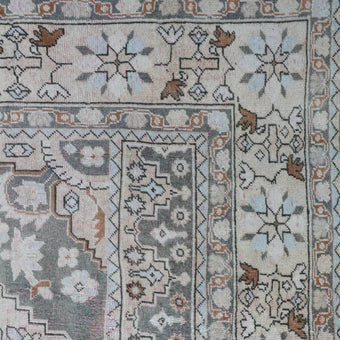 Z263 Handwoven Vintage Rug 5'4 x 8