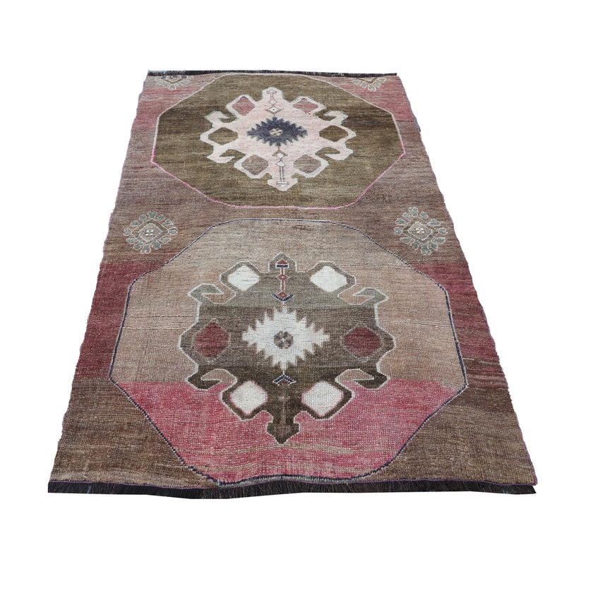Z272 Handwoven Vintage Rug 4'1x6’4