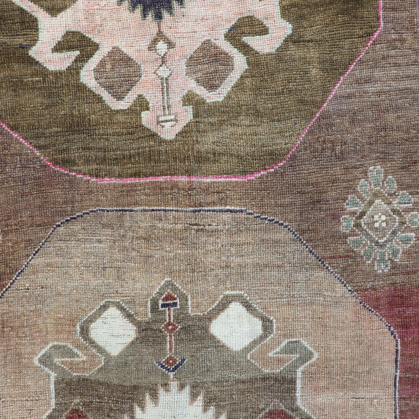 Z272 Handwoven Vintage Rug 4'1x6’4