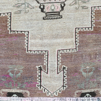 Z274 Handwoven Vintage Rug 2’5 x 4’7