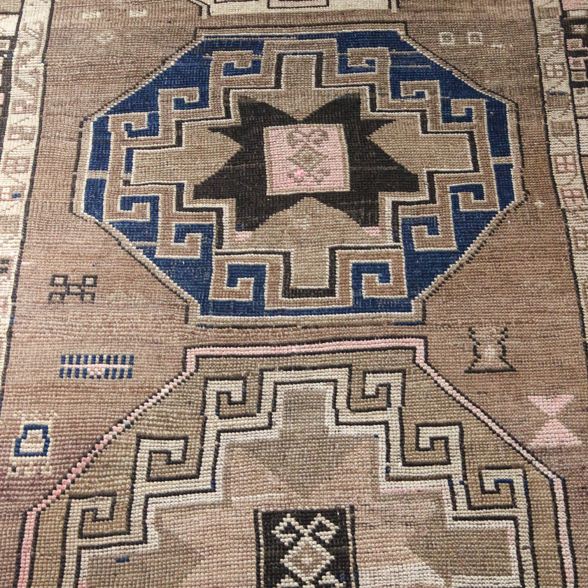 Z277 Handwoven Vintage Rug 4'5 x 7