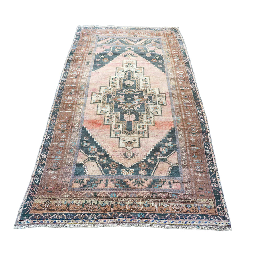 Z281 Handwoven Vintage Rug 4'2 x 7’9