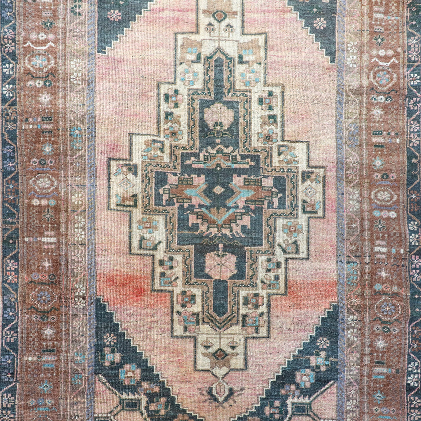 Z281 Handwoven Vintage Rug 4'2 x 7’9