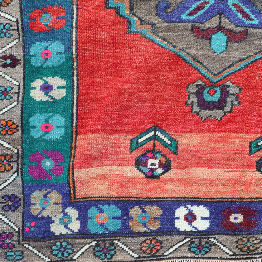 Z283 Handwoven Vintage Rug 2’10x3'2