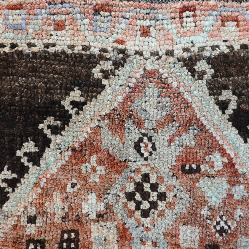 Z317 Handwoven Vintage Rug 3'9 x 6’4