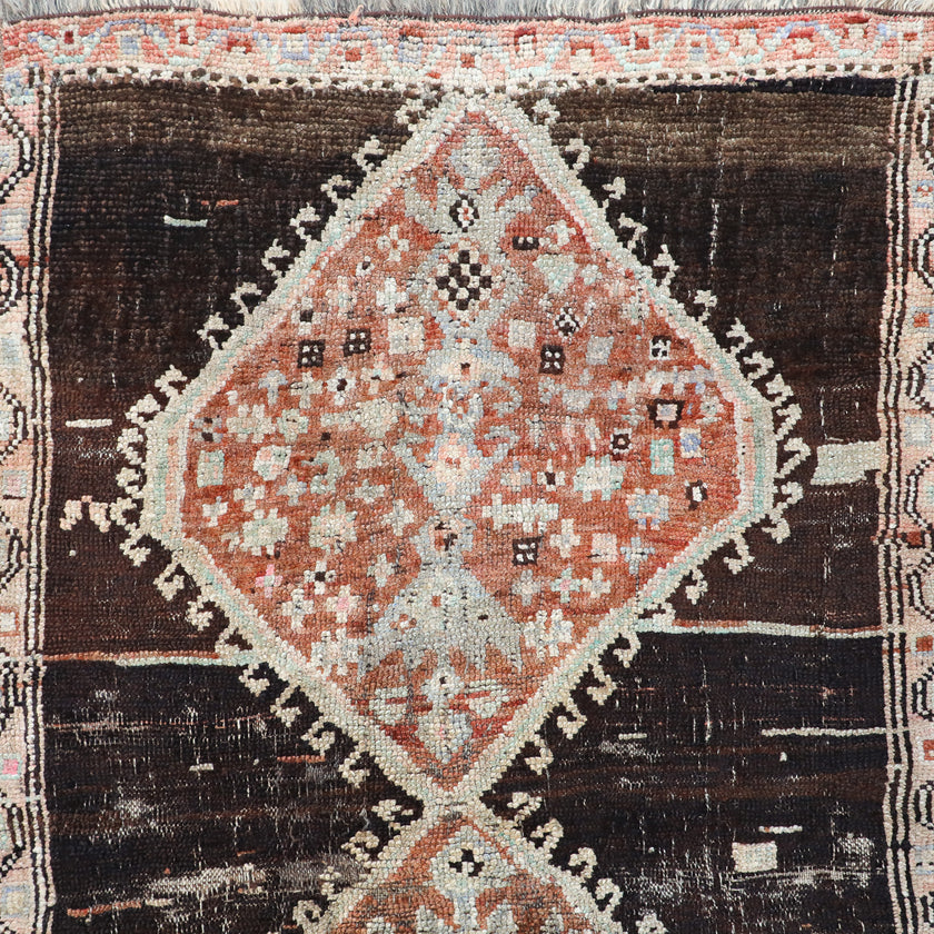 Z317 Handwoven Vintage Rug 3'9 x 6’4