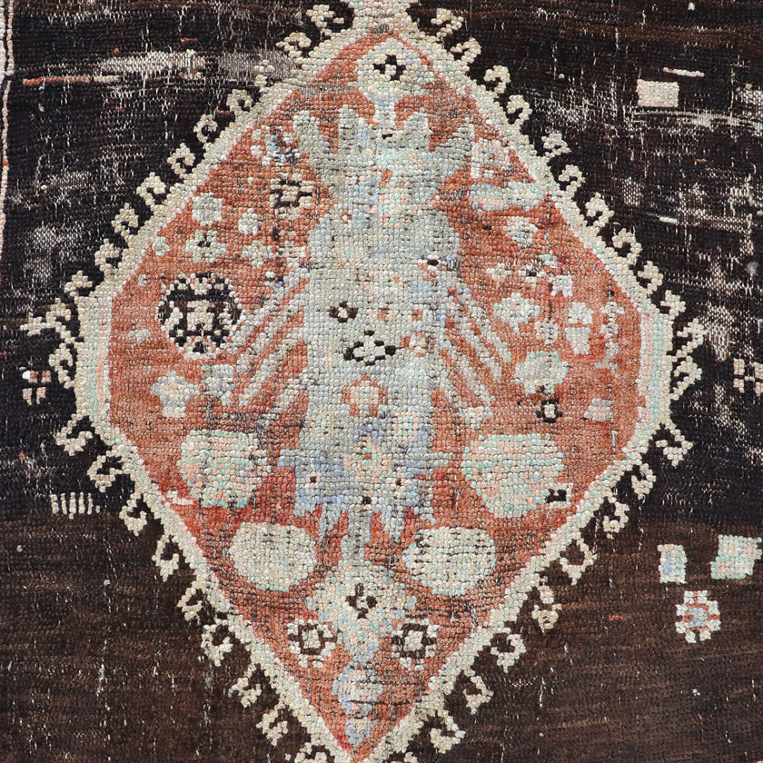 Z317 Handwoven Vintage Rug 3'9 x 6’4