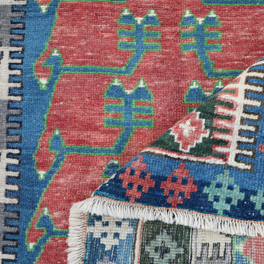 Z326 Handwoven Vintage Rug 3'11 x 6’6