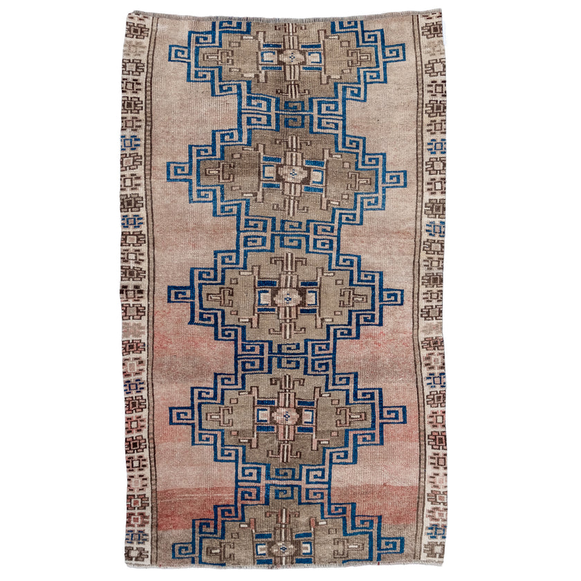 Z332 Handwoven Vintage Rug 4’5 x 7’2
