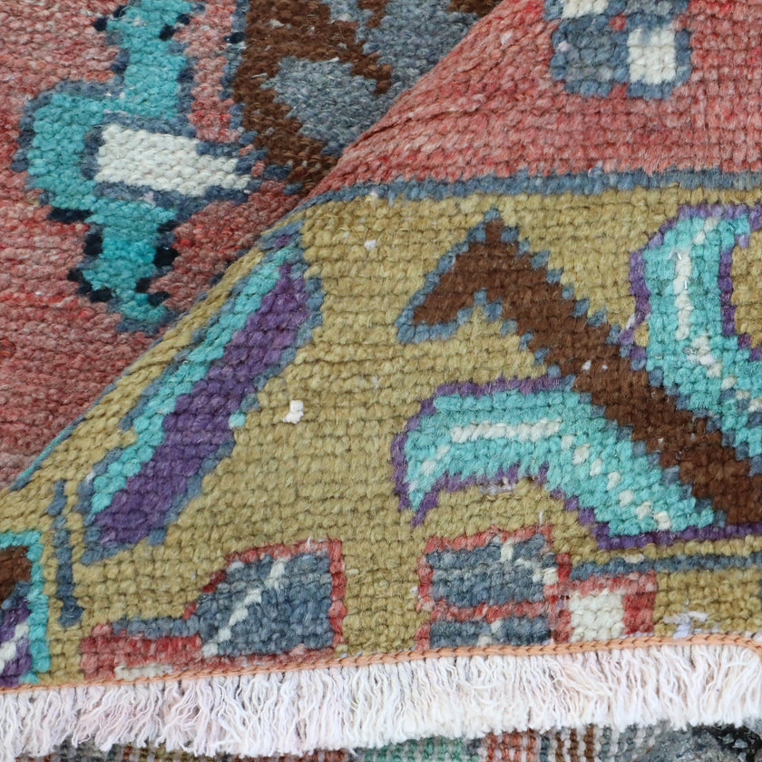 Z333 Handwoven Vintage Rug 1’10 x 10’10