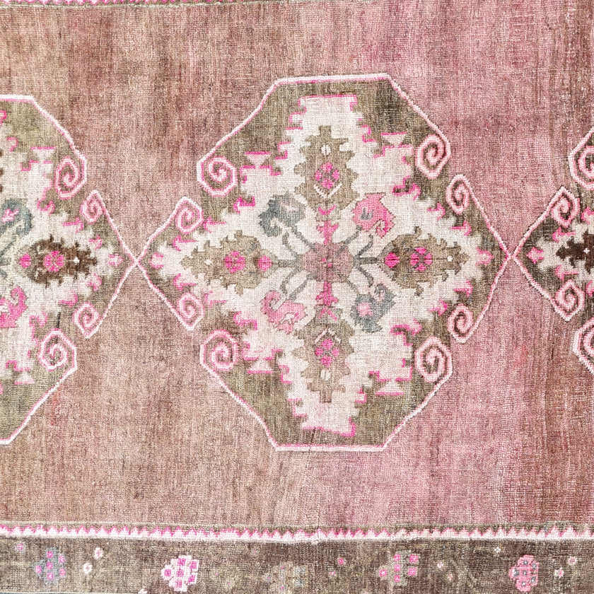 Z359 Handwoven Vintage Rug 5’1 x 11’1