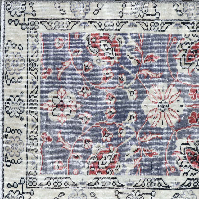 Z382 Handwoven Vintage Rug 2’4 x 9'9