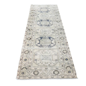Z401 Handwoven Vintage Rug 3’2 x 9’2