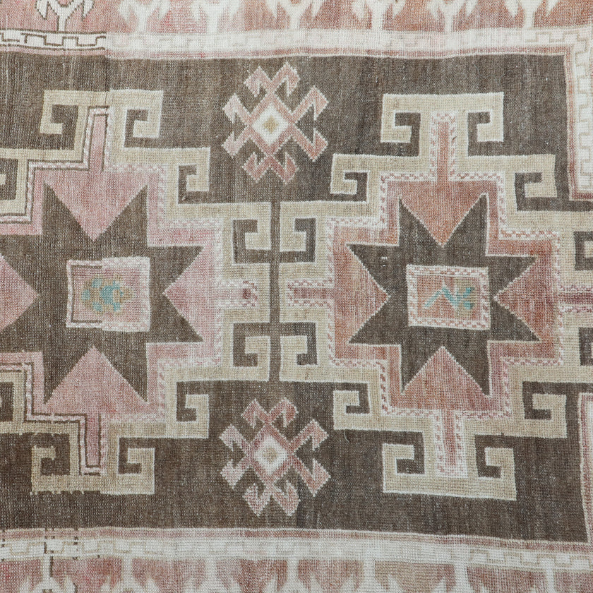 Z403 Handwoven Vintage Rug 5’10x9’11