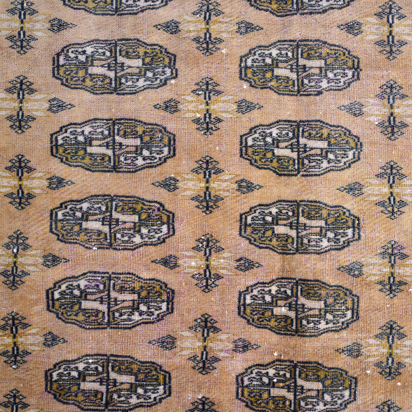 Z404 Handwoven Vintage Rug 6 x 8