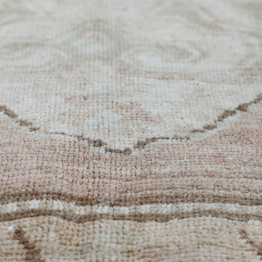 Z418 Handwoven Vintage Rug 6’2x11’11