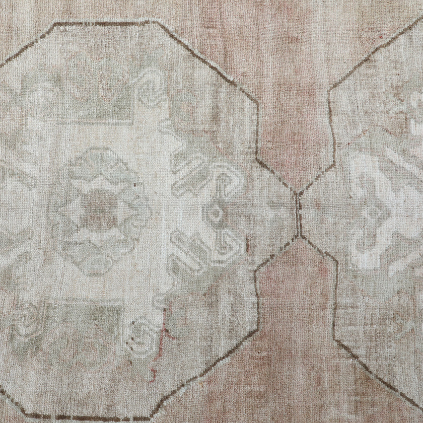 Z418 Handwoven Vintage Rug 6’2x11’11