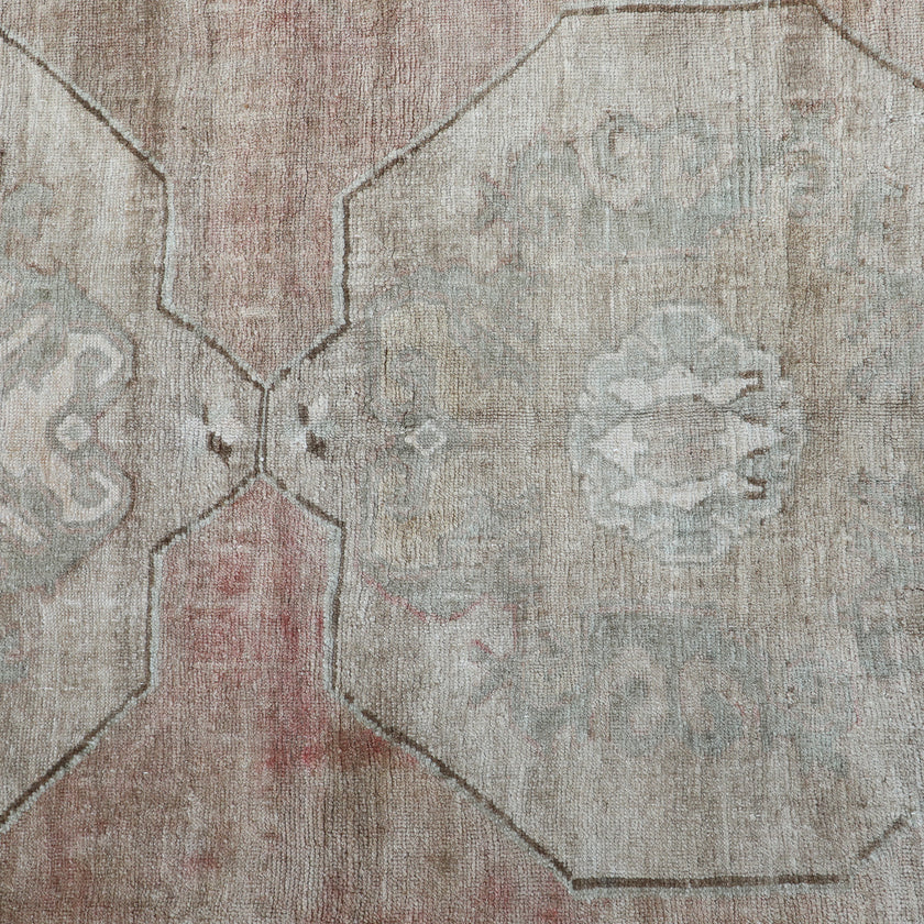Z418 Handwoven Vintage Rug 6’2x11’11