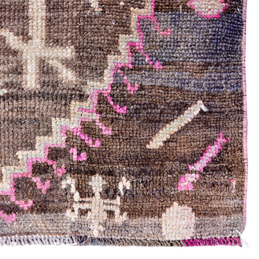 Z421 Handwoven Vintage Rug 2'10 x 9’10
