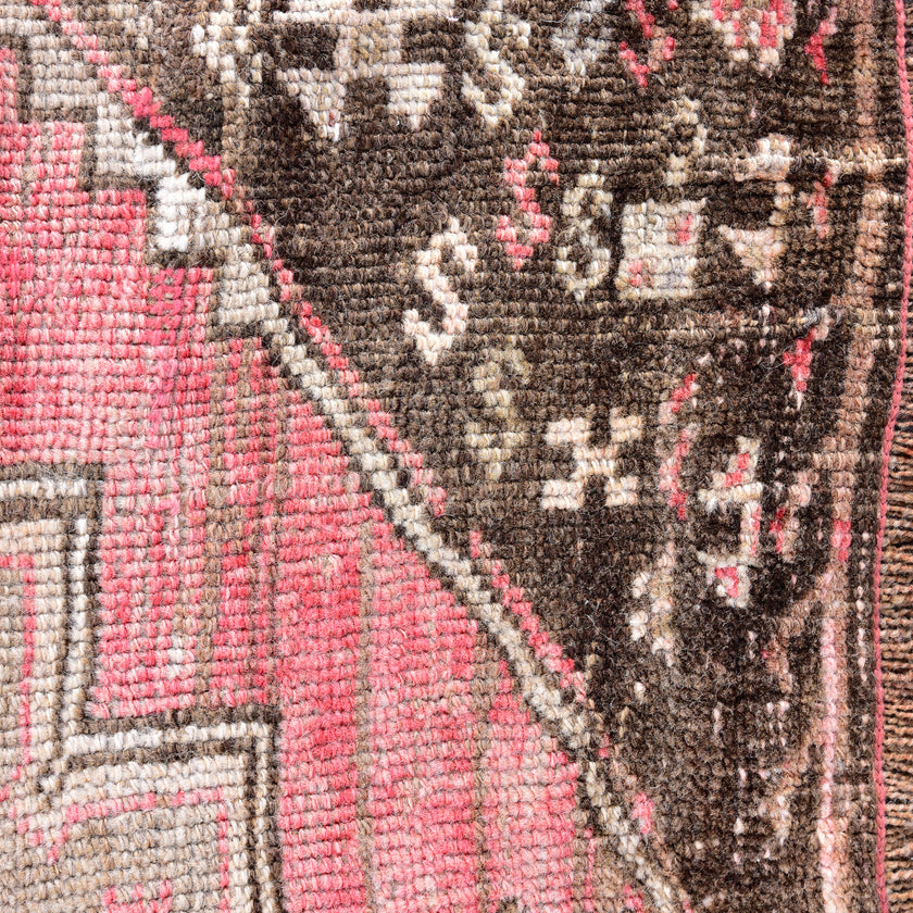 Z431 Handwoven Vintage Rug 2'10 x 9’10