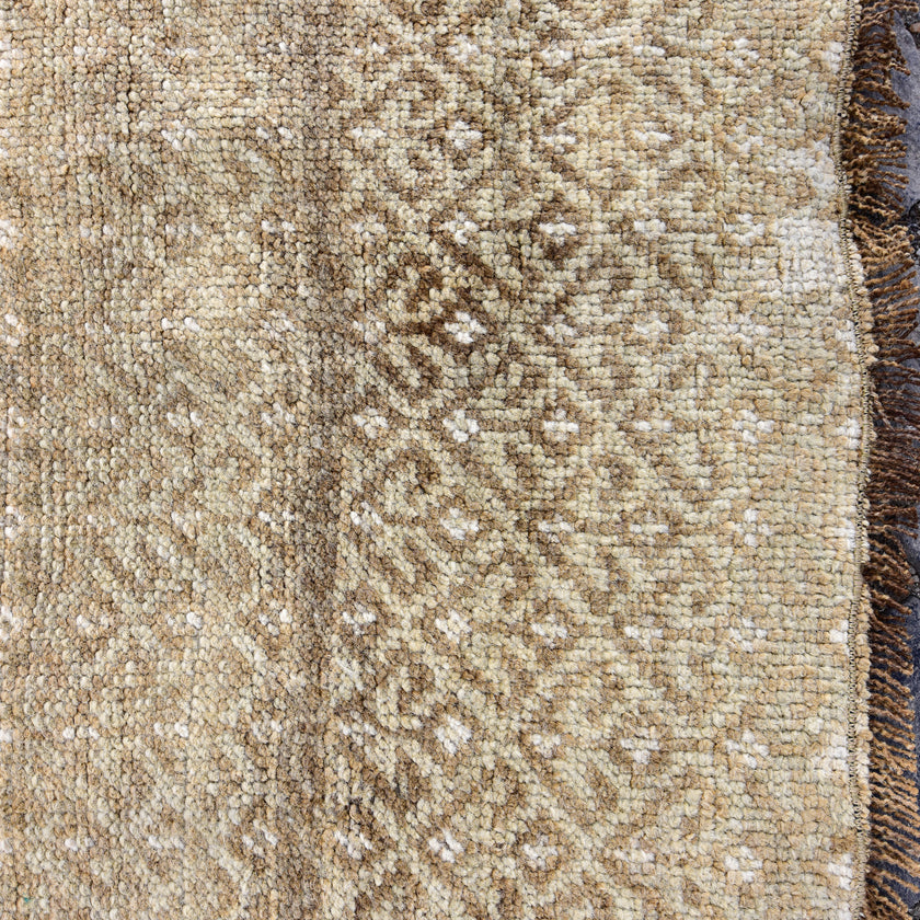 Z432 Handwoven Vintage Rug 3'4 x 10’7