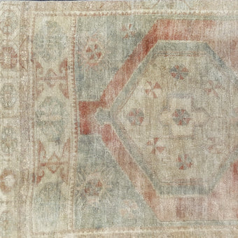 Z434 Handwoven Vintage Rug 3x9’7