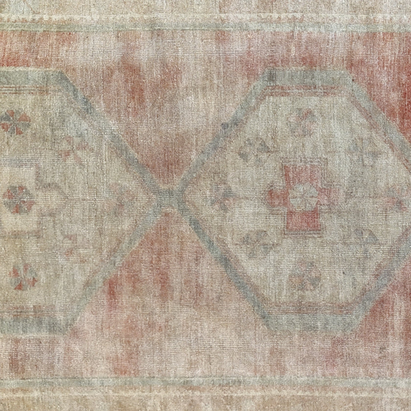 Z434 Handwoven Vintage Rug 3x9’7