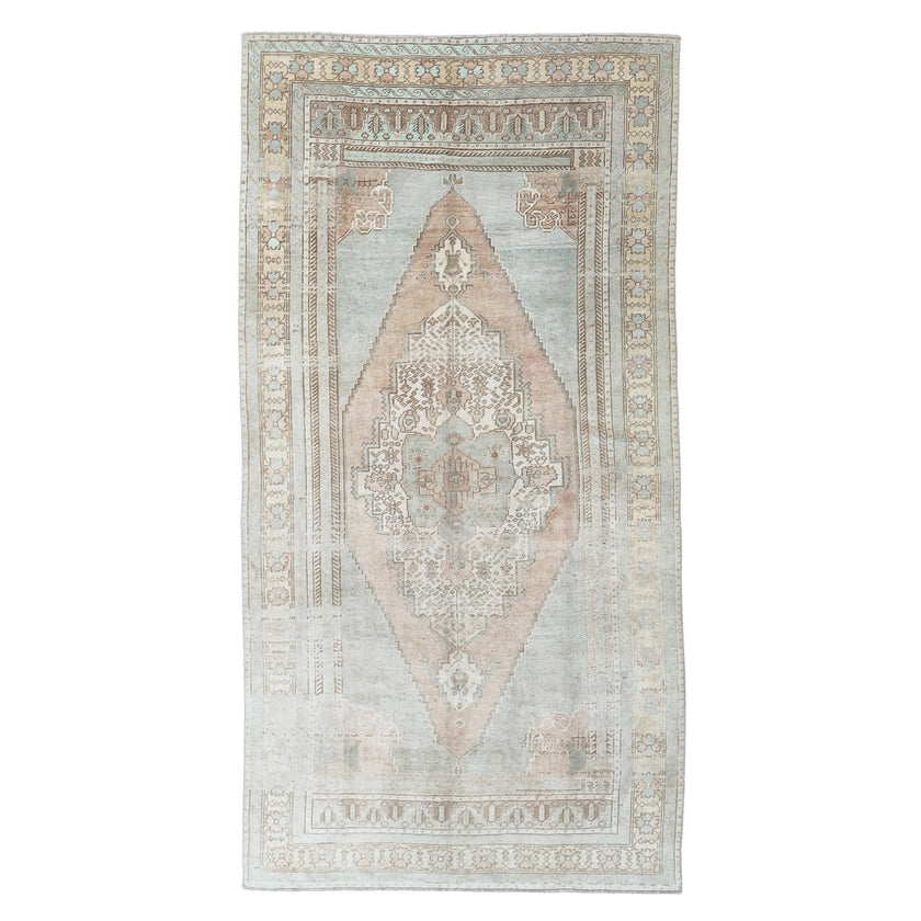 Z442 Handwoven Vintage Rug 5’5x10’6