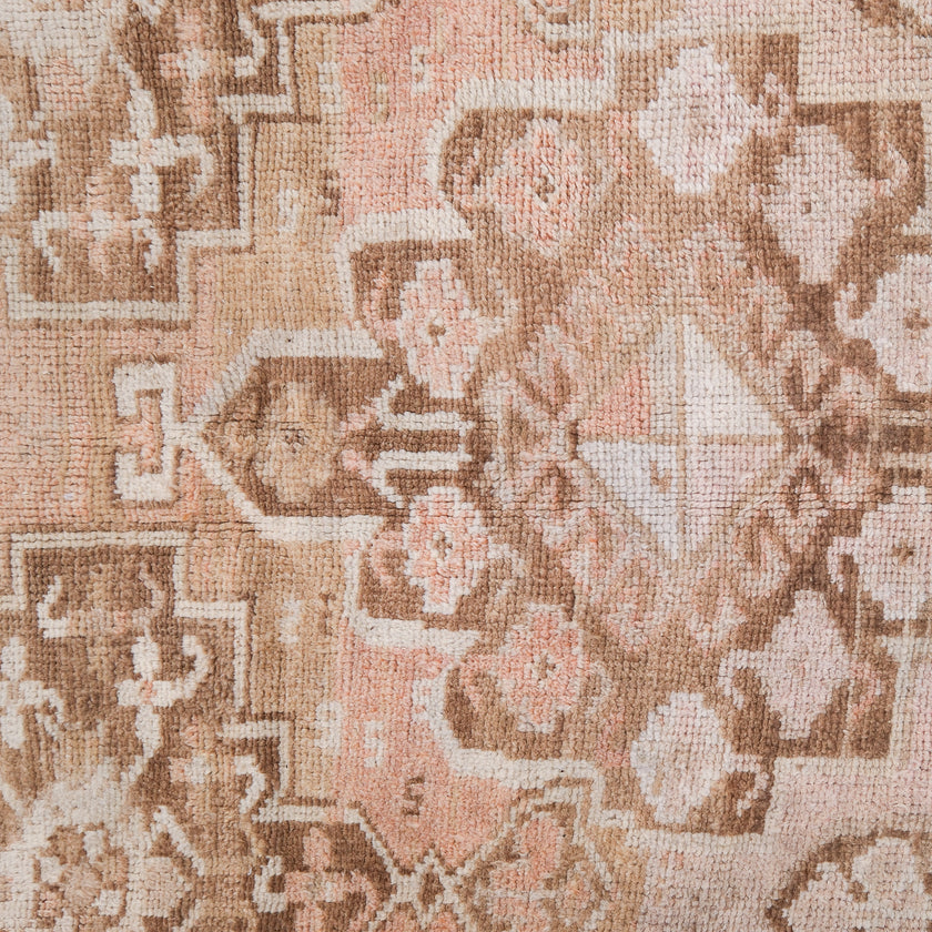 Z447 Handwoven Vintage Rug 4’5 x 8’3