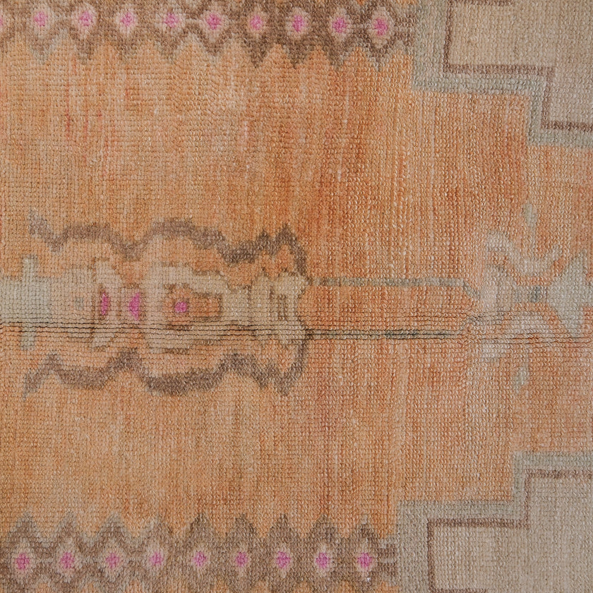 Z448 Handwoven Vintage Rug 8'3 x 4’8